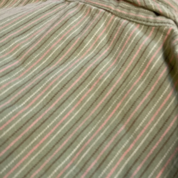 Oshkosh bgosh 2pc skort set . Jacket size 6 and skirt size 5 - Picture 12 of 15